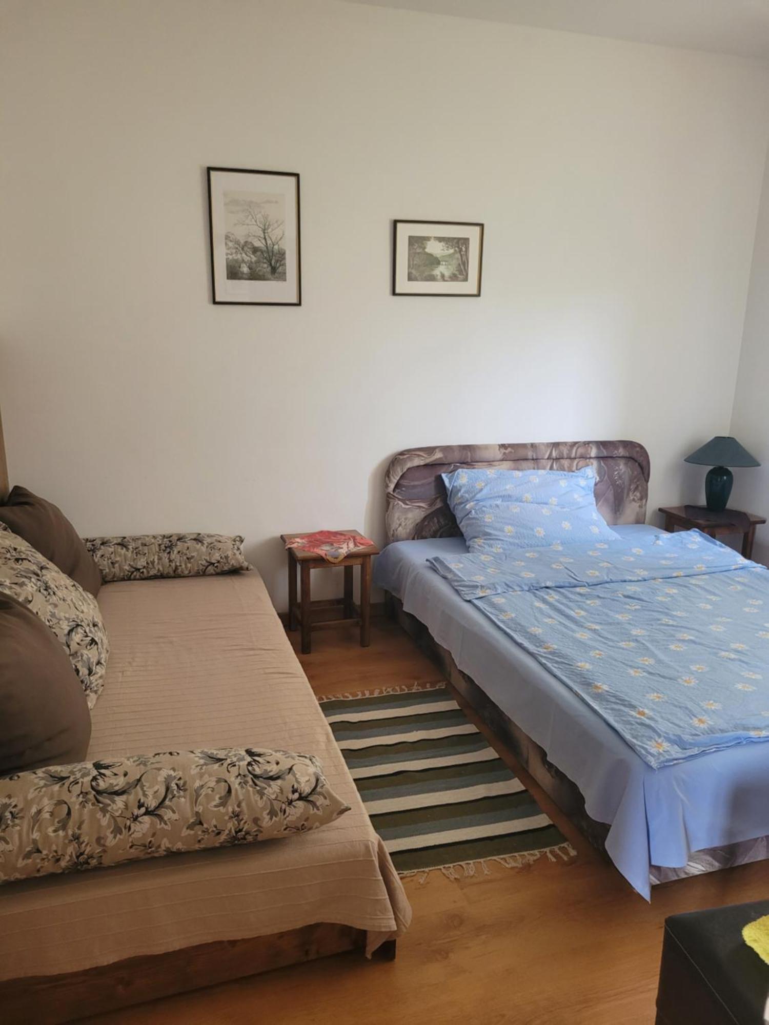 Totvar Lovas Szallashely Kovagotottos Buitenkant foto